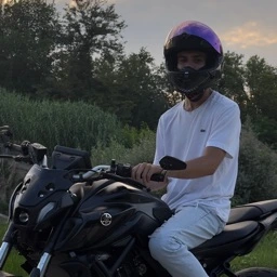 Bluca PFP